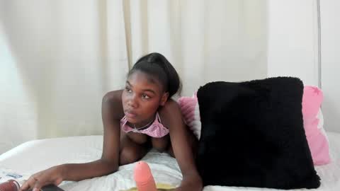 Snapshot of karol_w10 chatting on 02/26/25, 01:32 karol_w10 online show from 02/26/25, 01:32