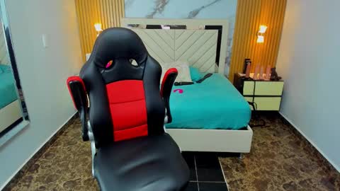 Karol and Luna online show from 02/24/26, 07:45