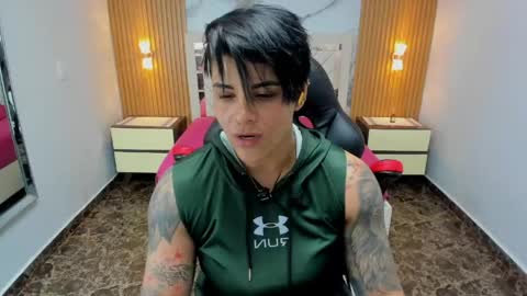 Snapshot of karolandluna chatting on 04/25/26, 12:30 Karol and Luna online show from 04/25/26, 12:30