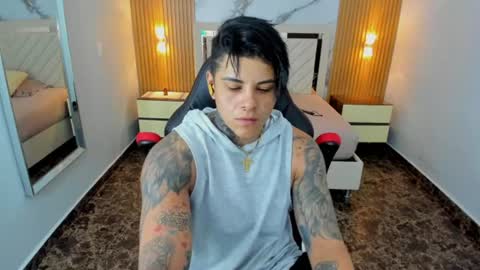 Snapshot of karolandluna chatting on 06/10/26, 07:13 Karol and Luna online show from 06/10/26, 07:13