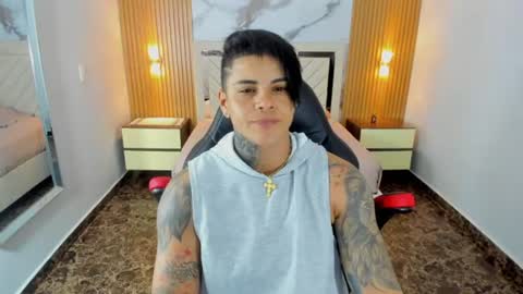 Snapshot of karolandluna chatting on 06/22/26, 07:11 Karol and Luna online show from 06/22/26, 07:11