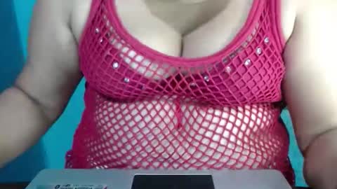karolbb online show from 09/16/25, 11:22