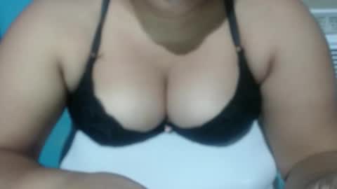 karolbb online show from 09/28/25, 11:15