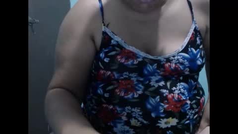 karolbb online show from 10/19/25, 10:38