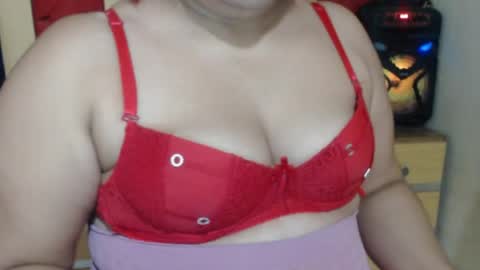 karolbb21 online show from 06/10/26, 01:32