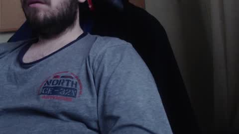 Snapshot of karolhorny96 chatting on 02/15/26, 07:51 Karol online show from 02/15/26, 07:51