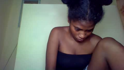karoliee online show from 04/26/26, 06:27