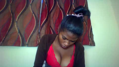 Snapshot of karoliee chatting on 07/10/26, 07:45 karoliee online show from 07/10/26, 07:45