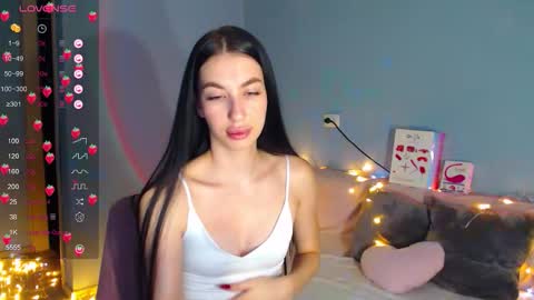 Snapshot of karolina_hottie_ chatting on 10/06/25, 02:09 Kira online show from 10/06/25, 02:09