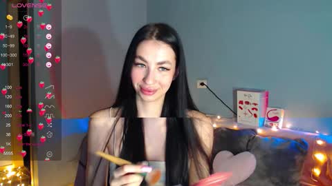 Kira online show from 11/24/25, 01:38