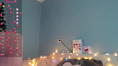 Kira online show from 12/19/25, 02:18