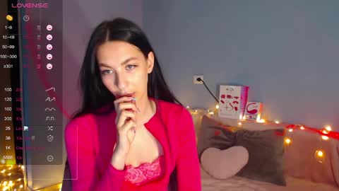 Kira online show from 05/30/26, 01:46