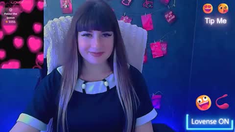 Snapshot of karolina_mia chatting on 05/19/26, 05:47 Caroline online show from 05/19/26, 05:47