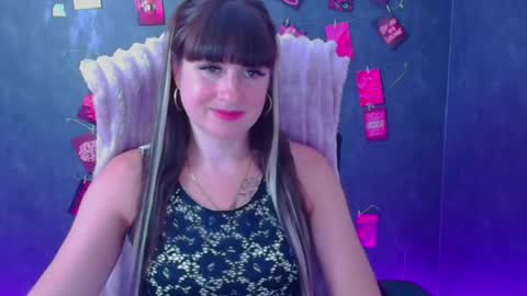 Caroline online show from 06/25/26, 06:07