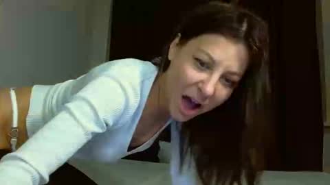 Snapshot of karolinas777x chatting on 04/17/26, 06:00 Karolinas777x online show from 04/17/26, 06:00