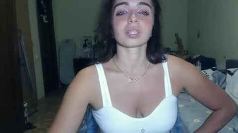 Mila online show from 12/03/24, 08:28