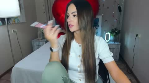 Karolina online show from 02/18/26, 07:59