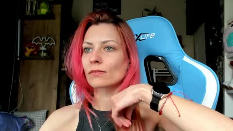 karoline121 online show from 04/01/26, 01:52