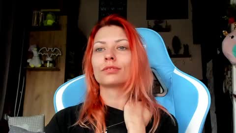 karoline121 online show from 04/18/26, 03:54