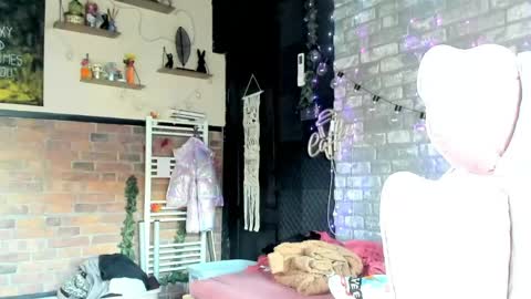 karoline121 online show from 05/26/26, 03:35