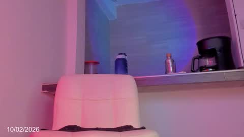 Karoline online show from 02/11/26, 03:22