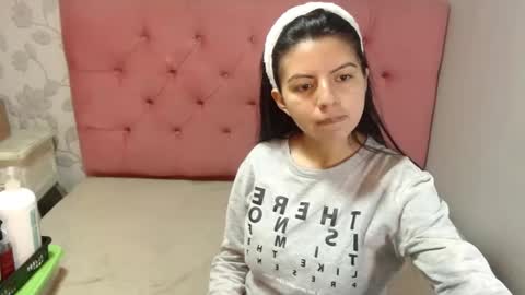 Isa online show from 12/15/25, 02:38