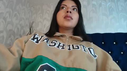 Snapshot of karolineburnx chatting on 05/18/26, 03:13 Isa online show from 05/18/26, 03:13