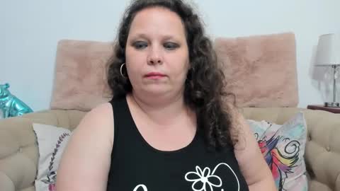 Snapshot of karolinejoyy chatting on 12/08/24, 11:29 KarolineJoyy online show from 12/08/24, 11:29