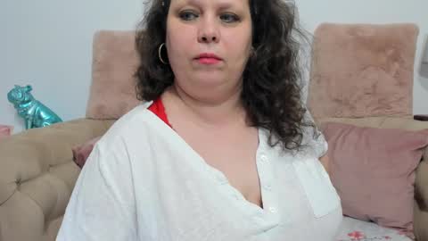 Snapshot of karolinejoyy chatting on 03/05/25, 01:31 KarolineJoyy online show from 03/05/25, 01:31