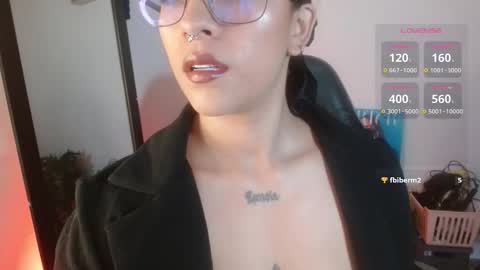 Snapshot of karolinna_xxx chatting on 10/16/25, 02:18 Caro online show from 10/16/25, 02:18