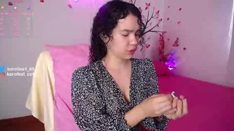 Karolina 3 online show from 09/28/25, 01:38