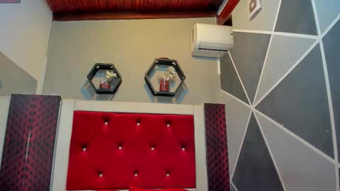 Karol online show from 11/17/25, 12:00