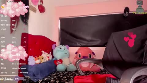 karol online show from 11/08/25, 11:21