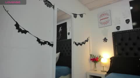 Karol online show from 10/17/25, 07:16