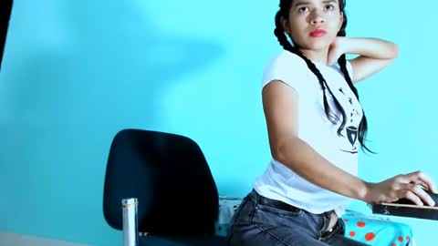 Snapshot of karolsweetvagi chatting on 06/18/26, 06:23 karol online show from 06/18/26, 06:23