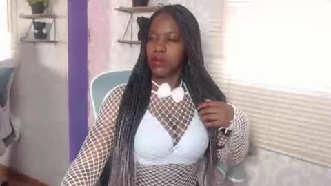 Snapshot of karooll_smit chatting on 10/23/25, 12:26 karooll_smit online show from 10/23/25, 12:26