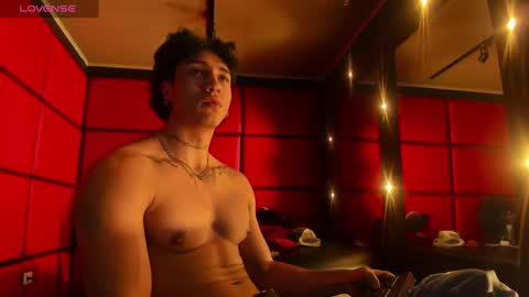 ---Kary--- online show from 03/08/25, 04:23