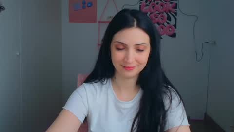 Snapshot of karyna_joy chatting on 04/08/26, 06:13 Karyna online show from 04/08/26, 06:13