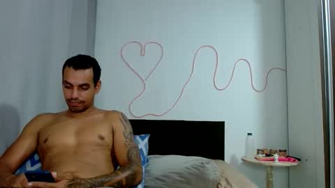 Tamires e Maicon online show from 04/04/26, 07:33