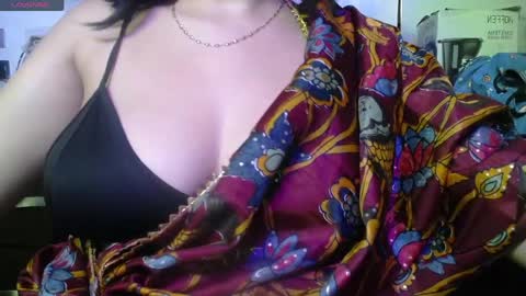 Snapshot of kashvi_ chatting on 05/18/26, 07:41 kasvhi online show from 05/18/26, 07:41