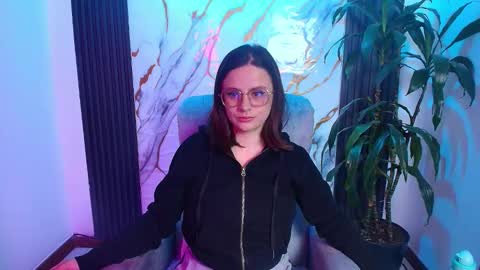 kassandra james online show from 03/25/26, 11:27