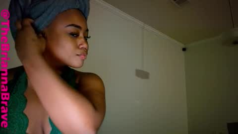 BriannaBrave online show from 12/23/25, 03:48