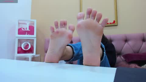 kat__cat online show from 04/11/26, 01:43