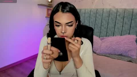 Snapshot of kat_blake chatting on 10/11/25, 06:45 kat_blake online show from 10/11/25, 06:45