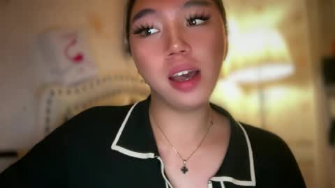 Snapshot of kat_hollandx chatting on 06/13/26, 08:56 Majesty online show from 06/13/26, 08:56