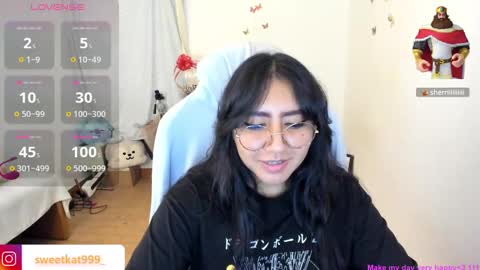 Snapshot of kat_ly_chan chatting on 02/21/25, 02:48 Kat       online show from 02/21/25, 02:48