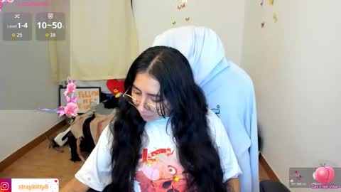 Snapshot of kat_ly_chan chatting on 10/17/25, 01:03 Kat       online show from 10/17/25, 01:03