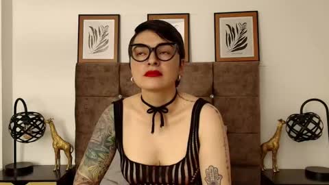 kat paradisse online show from 09/17/25, 07:26