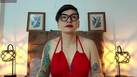 kat paradisse online show from 06/08/26, 11:54