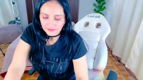 kate online show from 11/11/25, 04:29